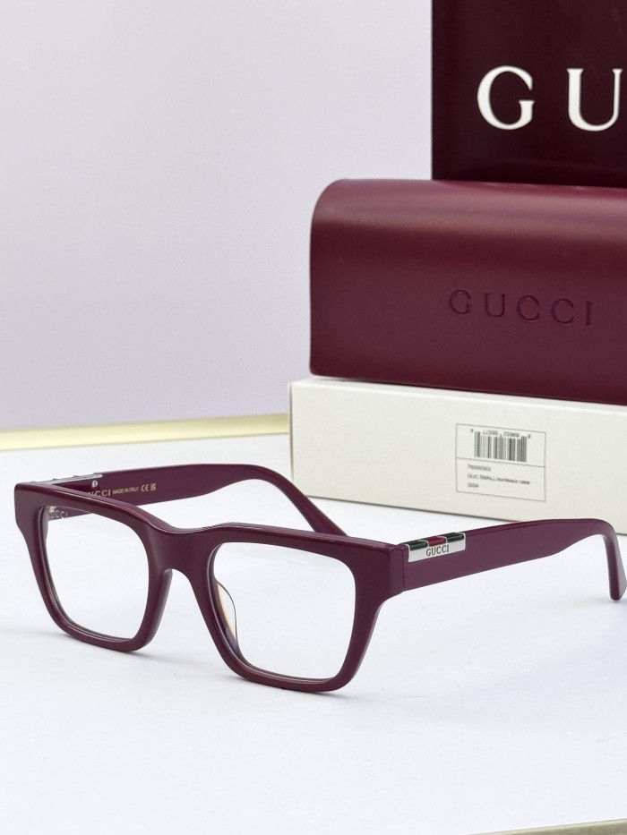 Gucci Sunglasses GG1889