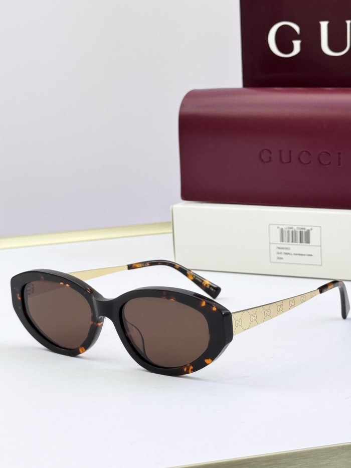 Gucci Sunglasses GG2215S