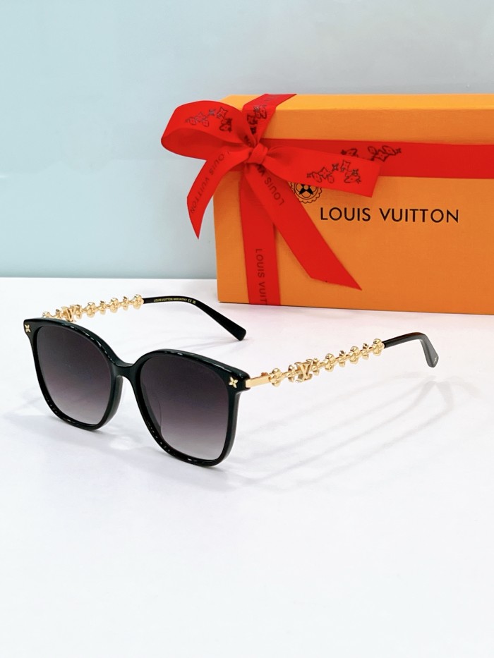 LV Sunglasses Z1877