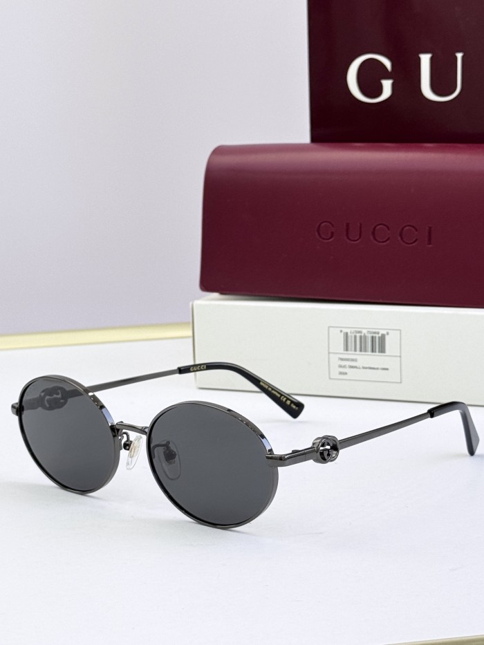 Gucci Sunglasses GG2208SK