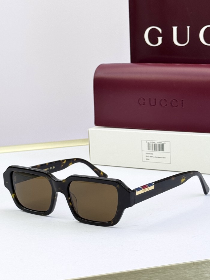 Gucci Sunglasses GG1887