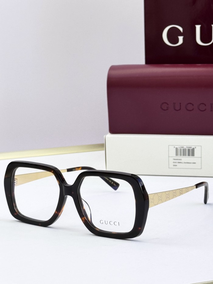 Gucci Sunglasses GG2213S