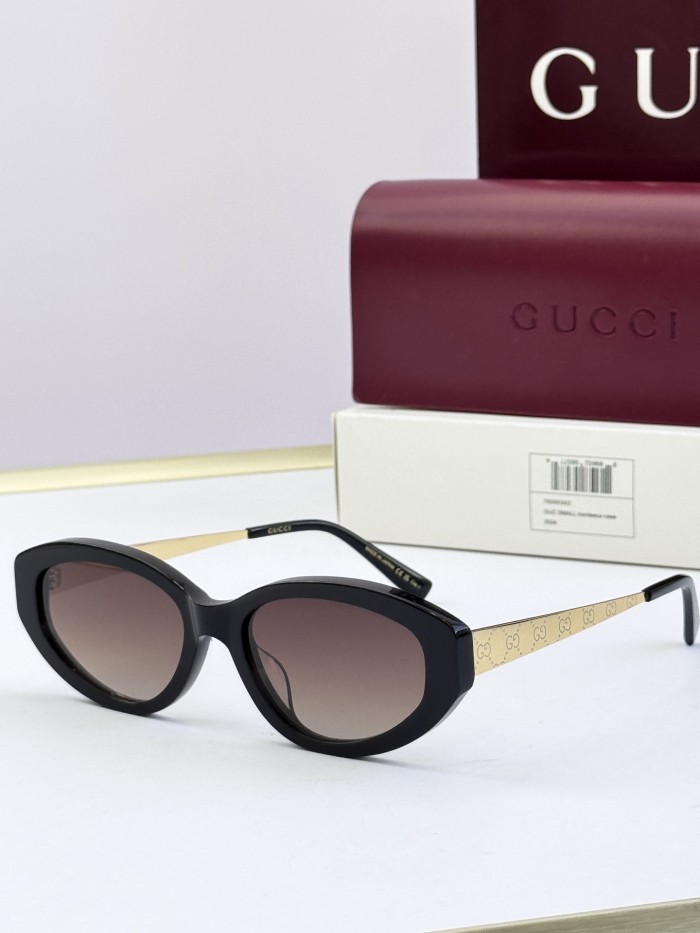 Gucci Sunglasses GG2215S