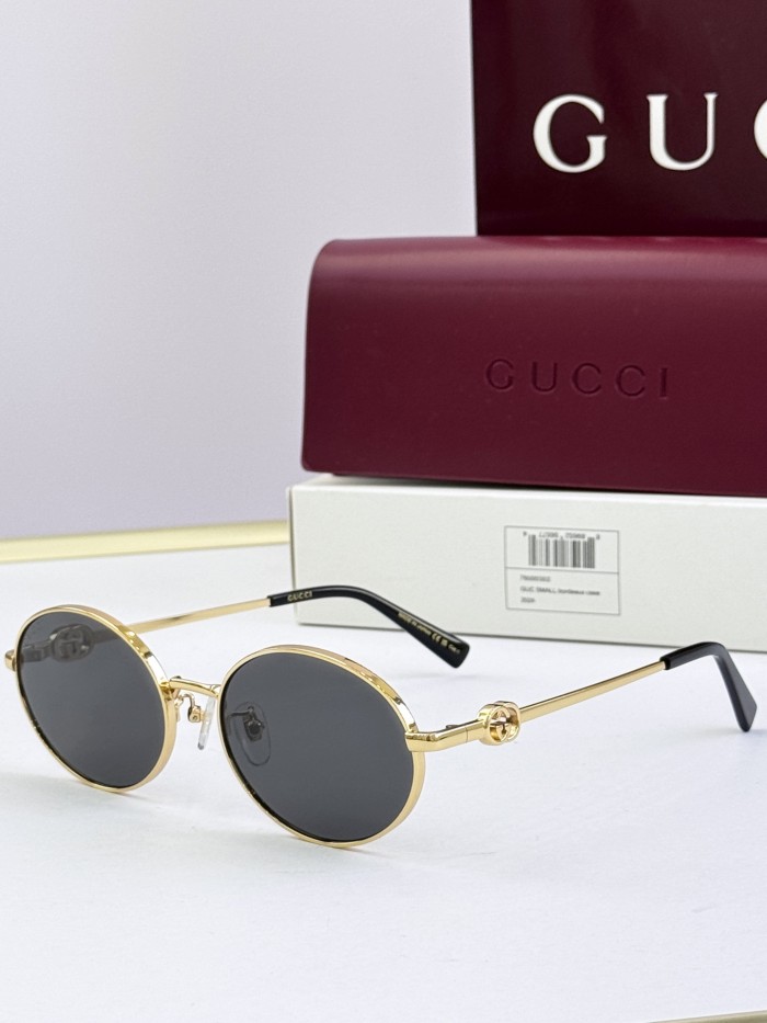 Gucci Sunglasses GG2208SK
