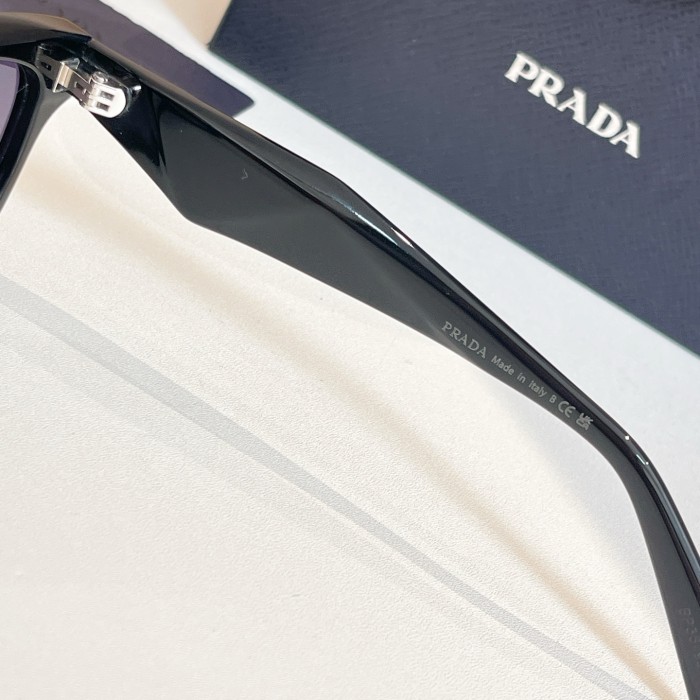 Prada Sunglasses PR C06S