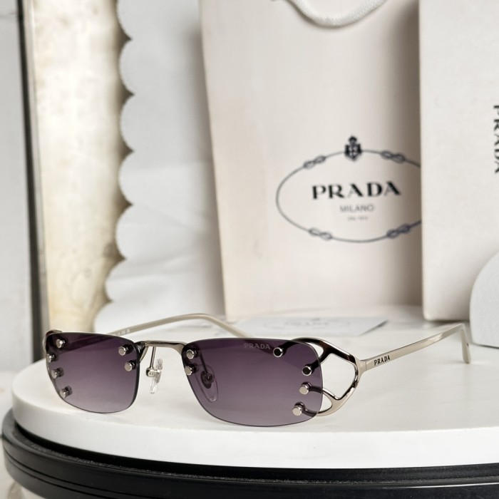 Prada Sunglasses SPRC57