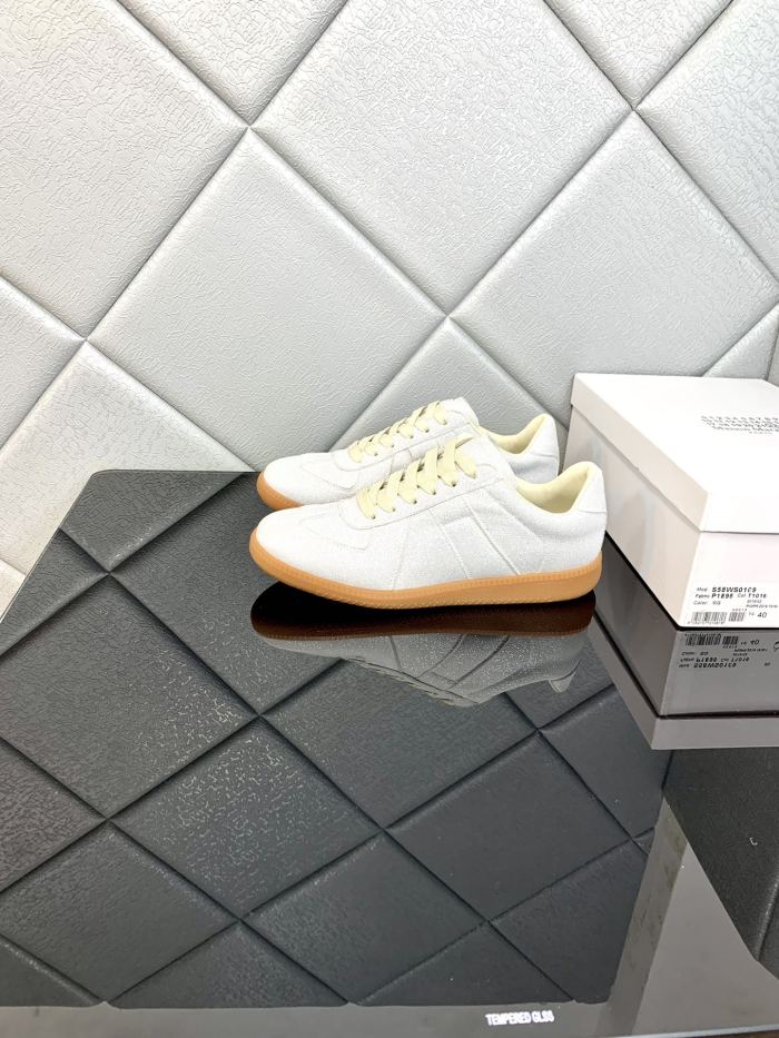 Maison Margiela Casual shoes 001 HL072