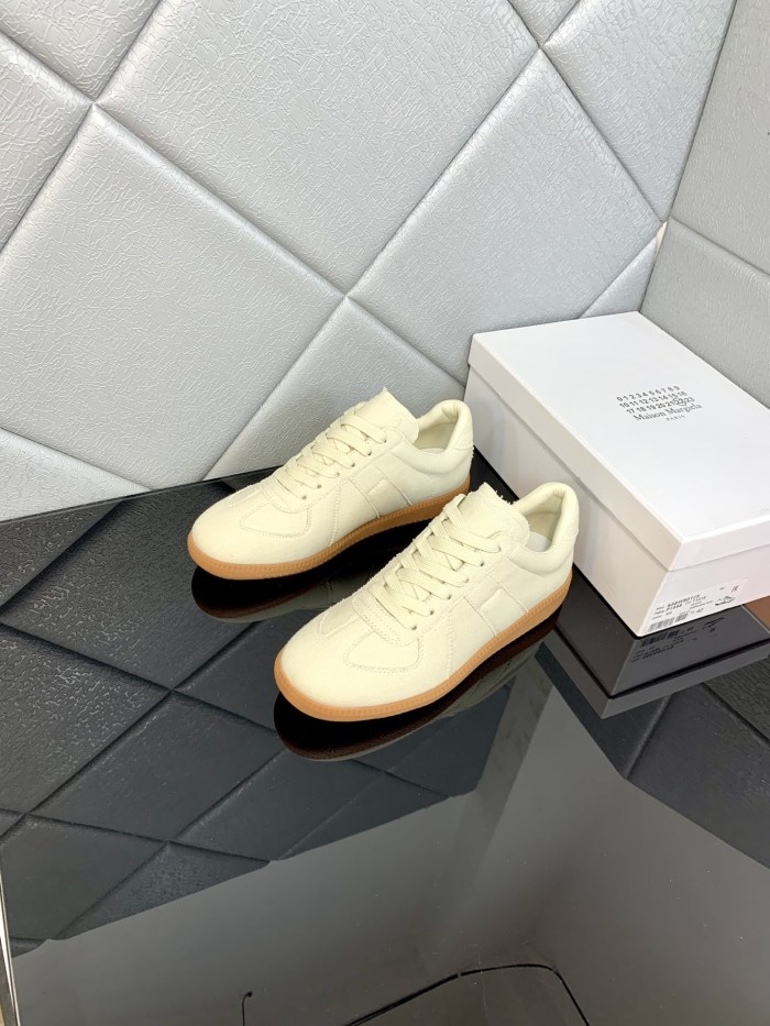 Maison Margiela Casual shoes 001 HL072