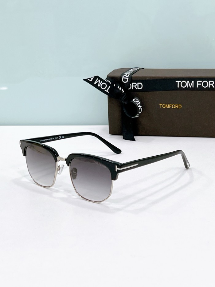 Tom Ford Sunglasses TF1165-K