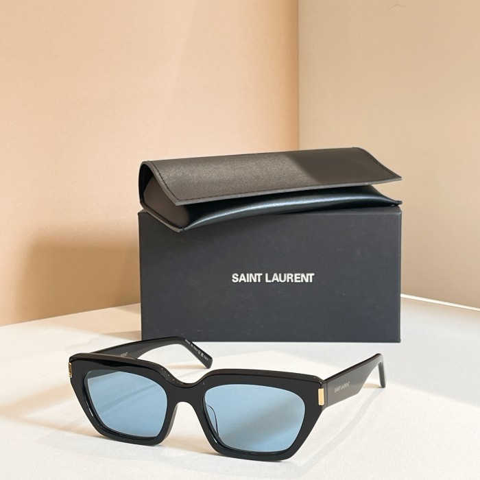 YSL Sunglasses SL M826