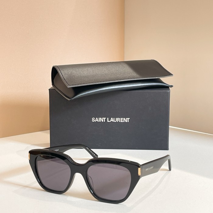YSL Sunglasses SL M827