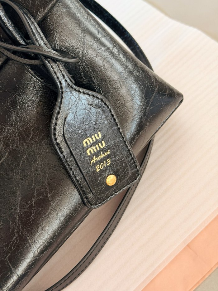 Miu Miu Solitaire Bag 021 DB062 28cm