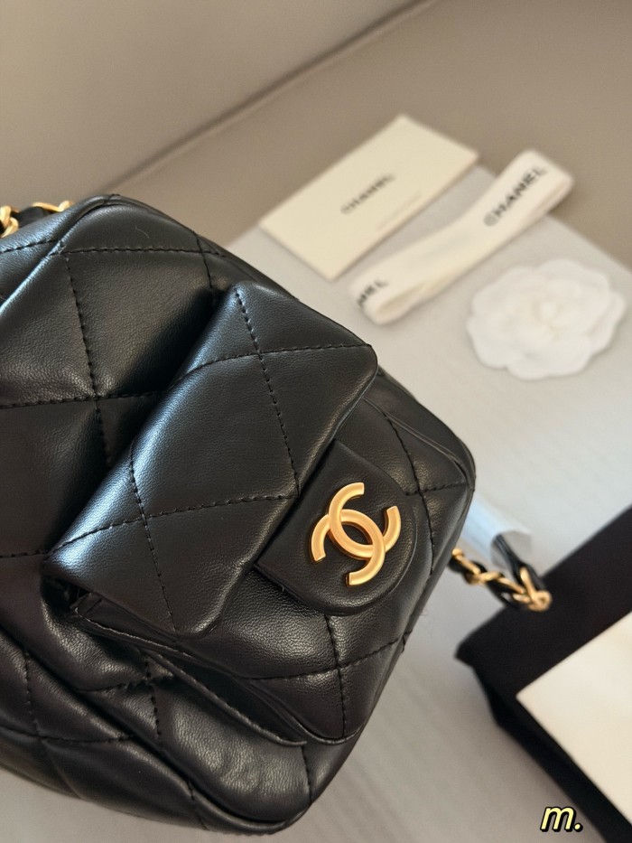 Chanel Shoulder Bag 090 DB552 25cm