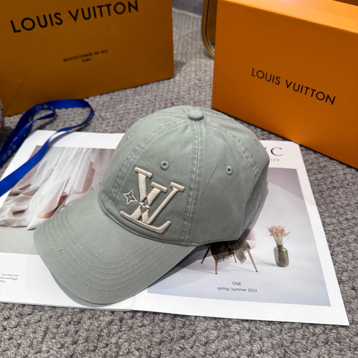 LV Hats & Caps 010
