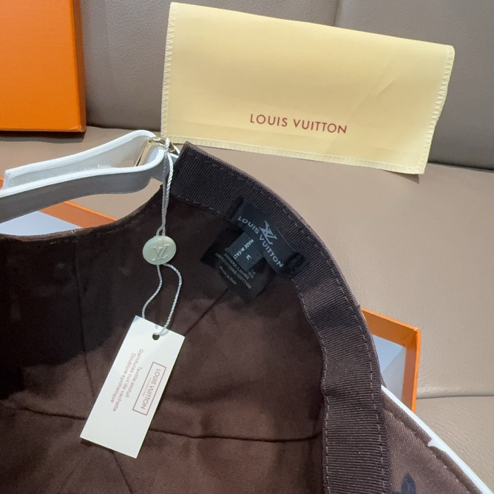 LV Hats & Caps 013