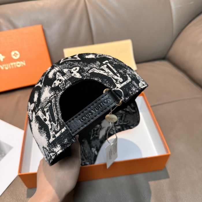 LV Hats & Caps 004