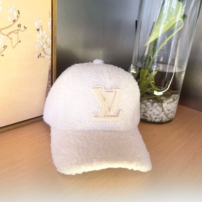LV Hats & Caps 018