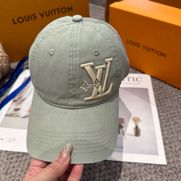 LV Hats & Caps 010