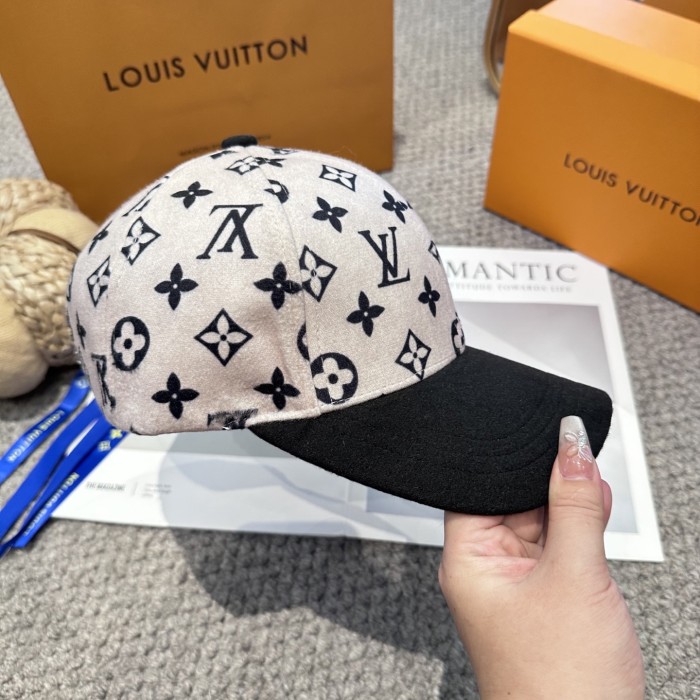 LV Hats & Caps 016