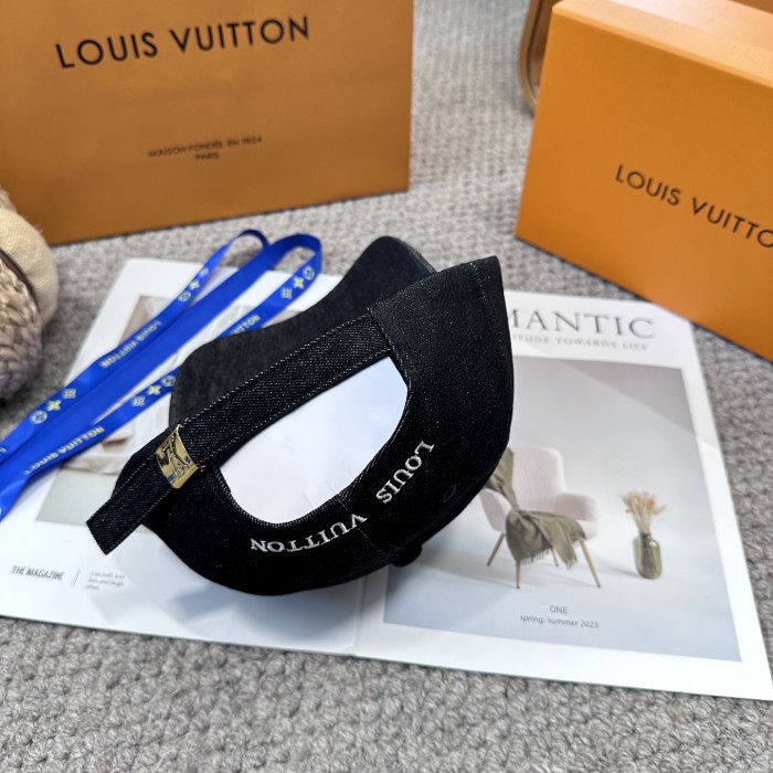 LV Hats & Caps 017
