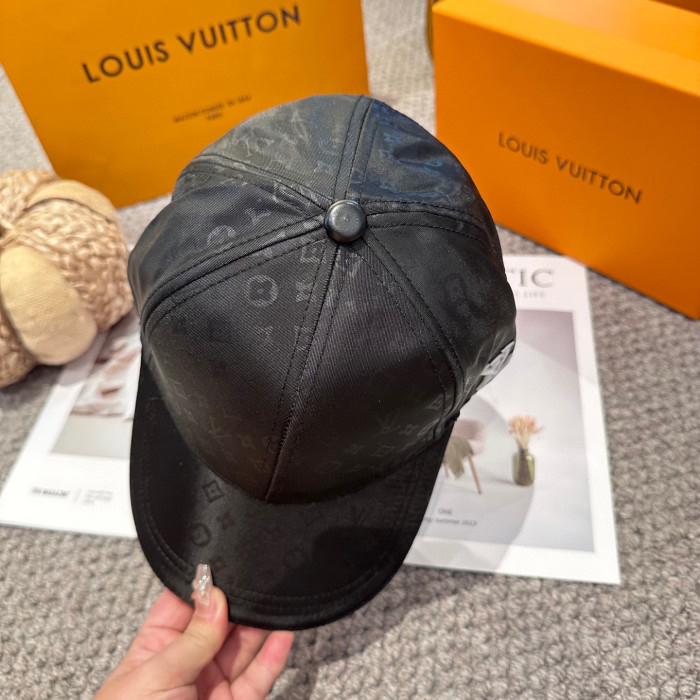 LV Hats & Caps 009