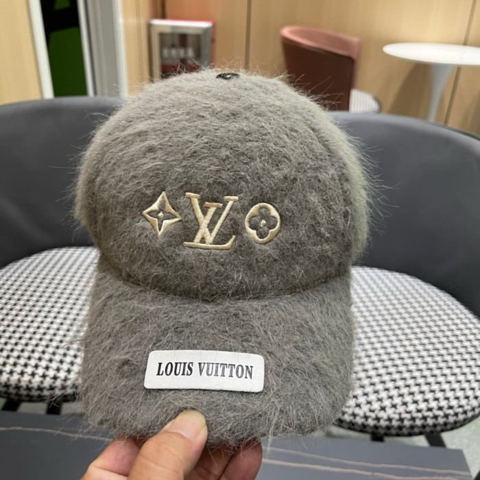 LV Hats & Caps 019