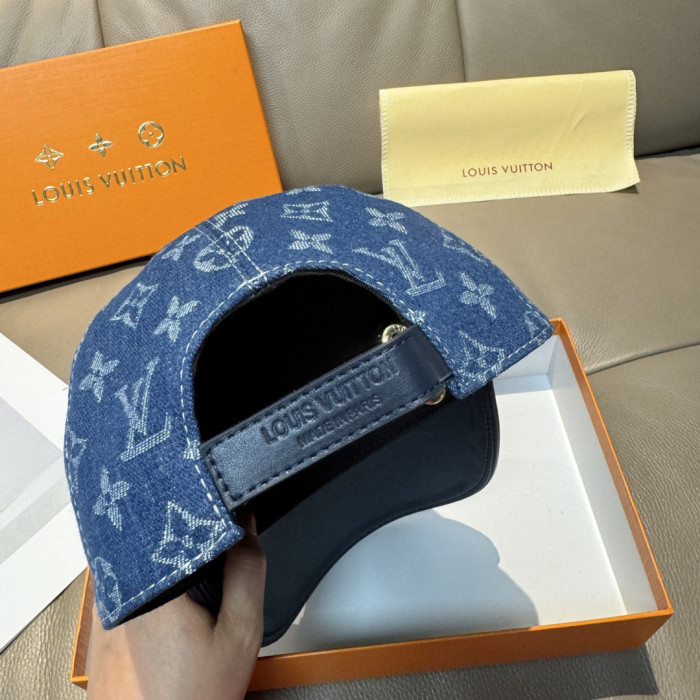 LV Hats & Caps 022