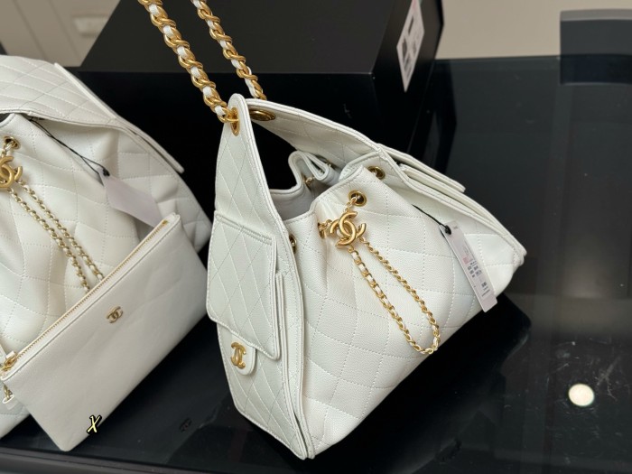 Chanel Bucket Bag 091 DB562092 26-30cm
