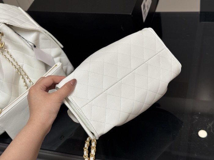Chanel Bucket Bag 091 DB562092 26-30cm