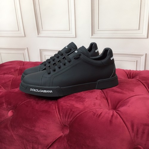 Dolce & Gabbana Casual shoes dl001