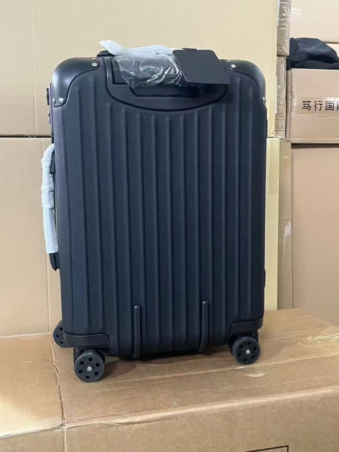 Rimowa Distinct Trolley luggage HL007 21 inches