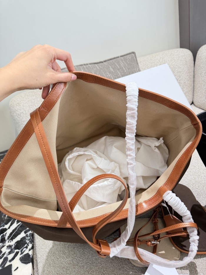 The row Tote 002 DB552 30cm