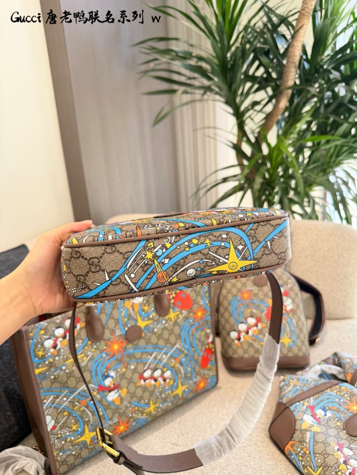 Gucci x Disney Bumbag 017 DB051 24cm