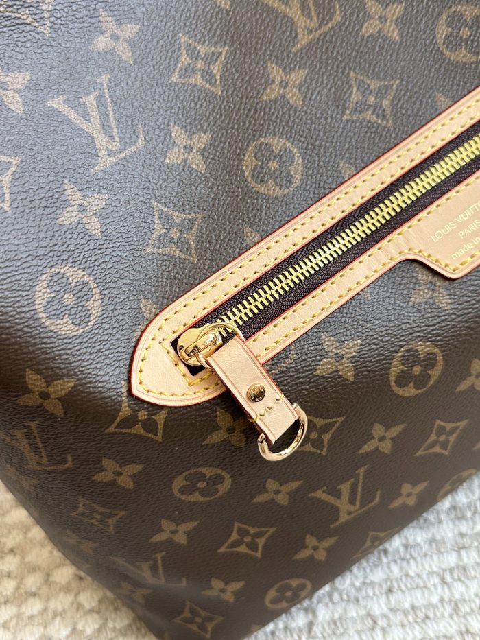 LV Lineup Tote 257 DB542 35cm