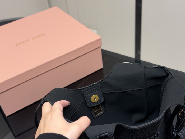 Miu Miu Vintage Tote 026 DB091 27cm