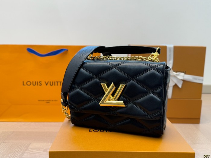 LV Twist Bag 263 DB071 23cm