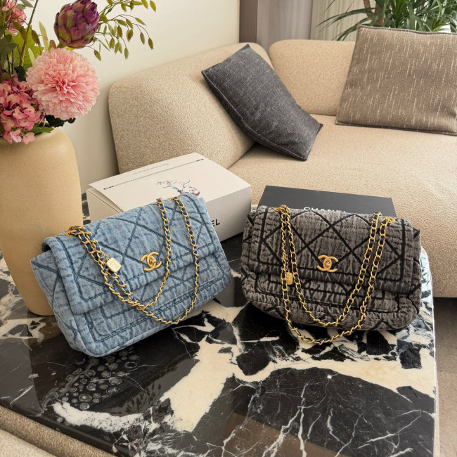 Chanel Shoulder Bag 098 DB022 30cm