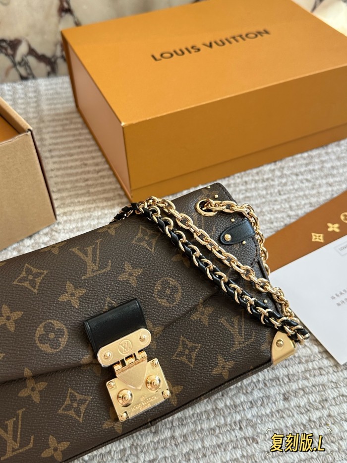 LV Trunkie Bag 266 DB591 22cm