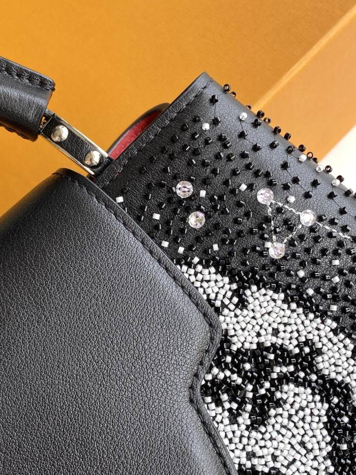 LV Capucines Bag M12977 XYMC00210031 21-27cm