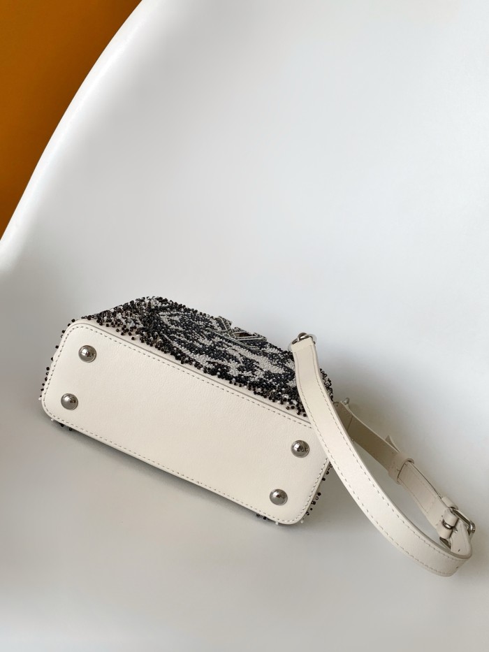 LV Capucines Bag M12977 XYMC00210031 21-27cm