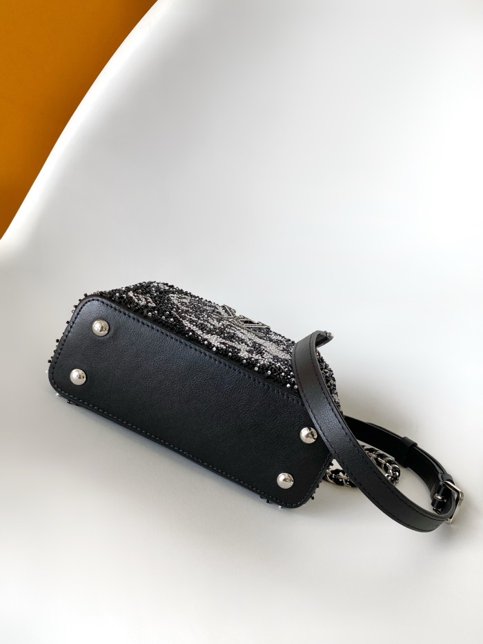 LV Capucines Bag M12977 XYMC00210031 21-27cm