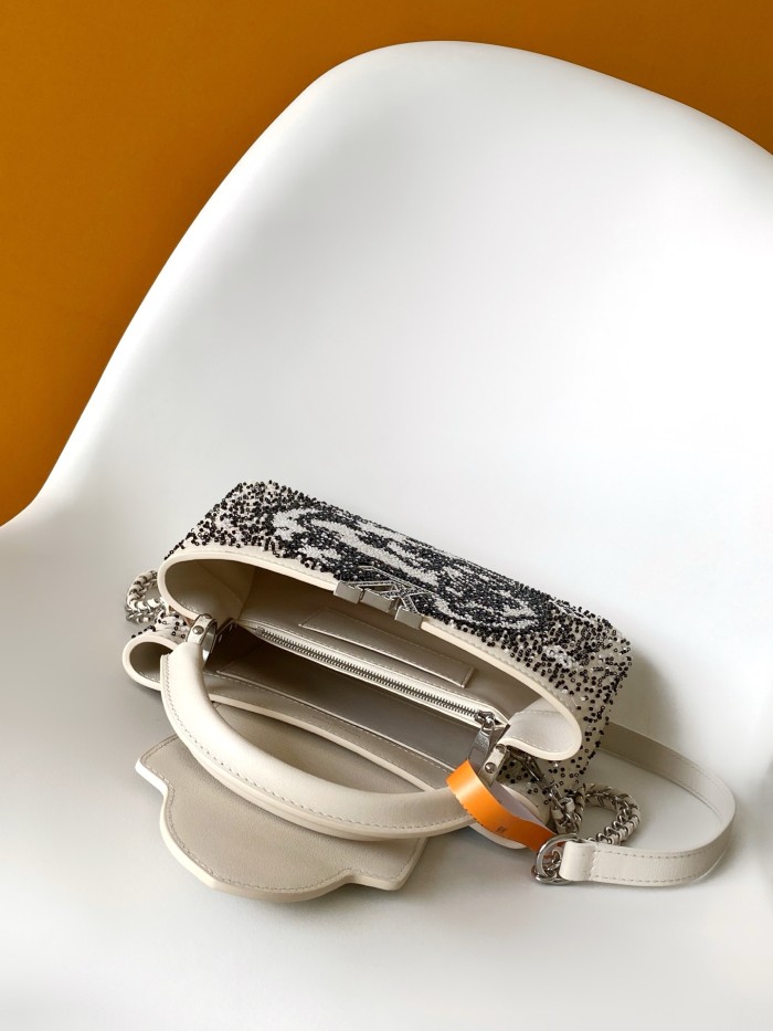LV Capucines Bag M12977 XYMC00210031 21-27cm
