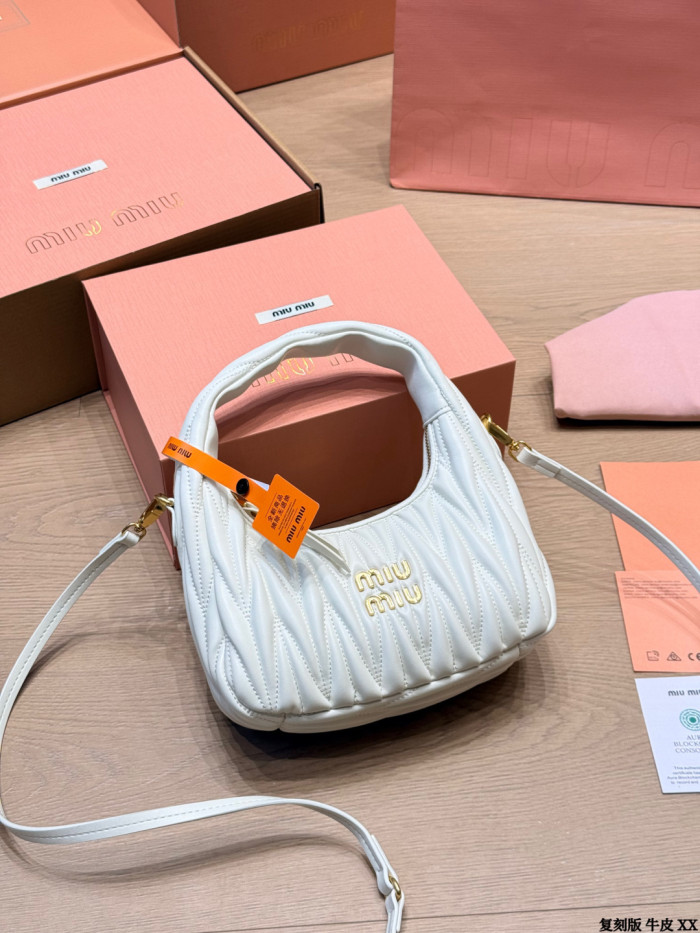 Miu Miu Wander Hobo Bag 028 DB002 20cm