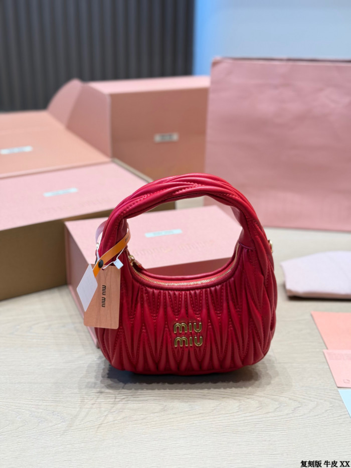 Miu Miu Wander Hobo Bag 028 DB002 20cm