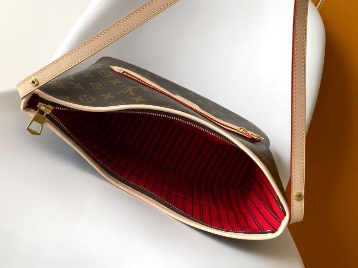 LV Lineup Bag M27335 XYMC084 34.5cm