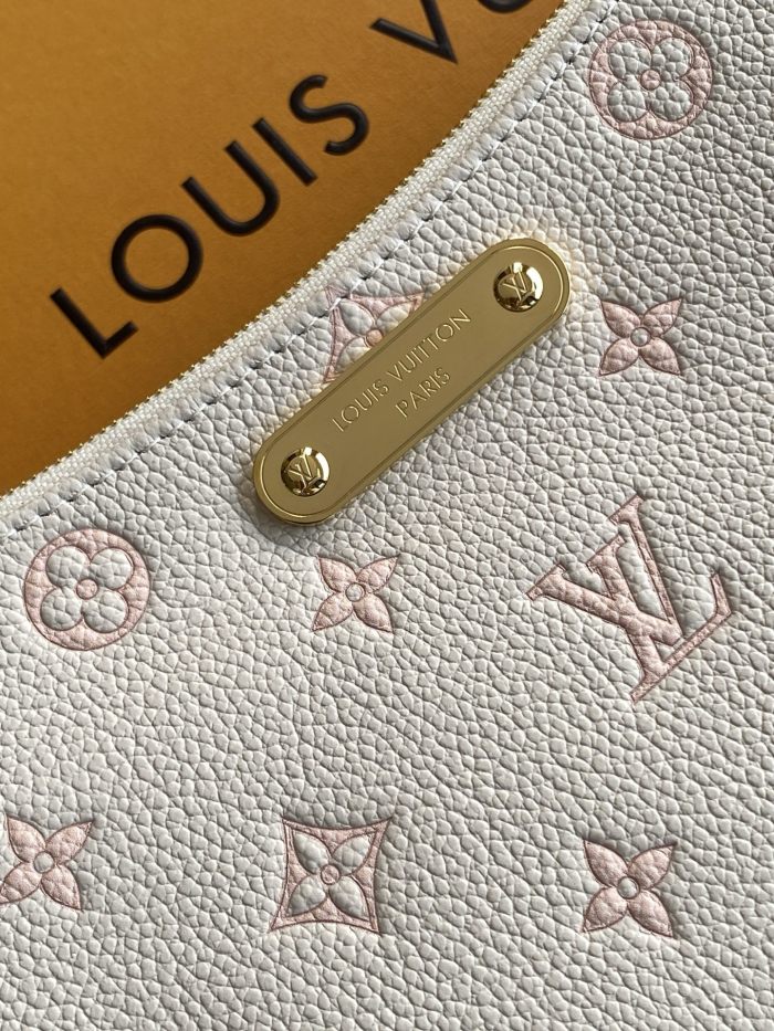 LV Liv pochette Bag M27741 XYMC054 24cm