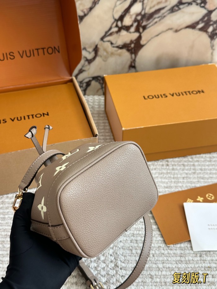 LV Nano Bucket Bag 284 DB502 13cm