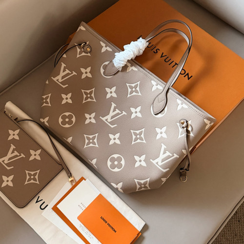 LV Neverfull Bag 281 DB062 31cm