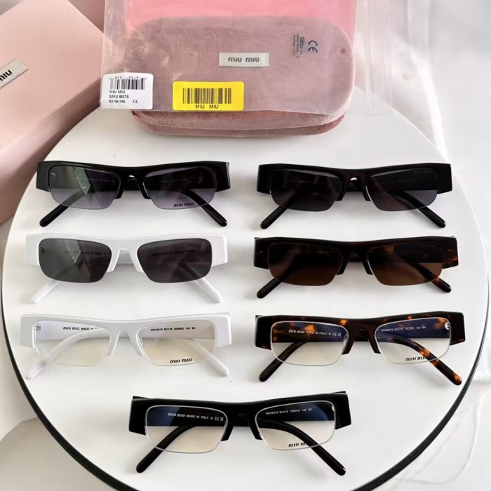 Miu Miu Sunglasses SMU B07S