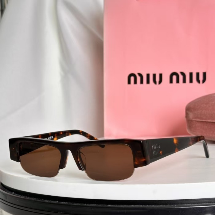 Miu Miu Sunglasses SMU B07S